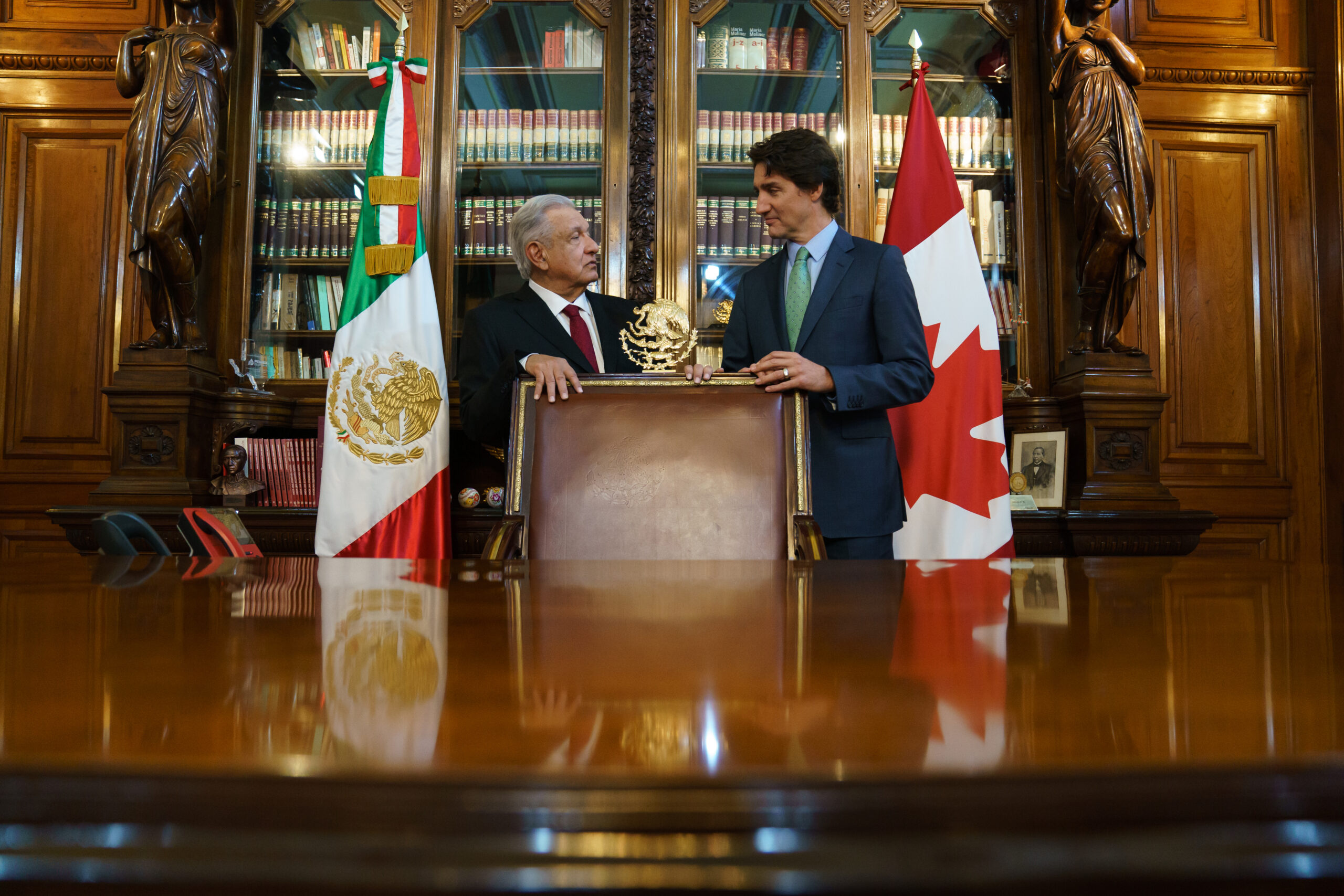 Prime Minister Justin Trudeau meets with President of Mexico Andrés ...